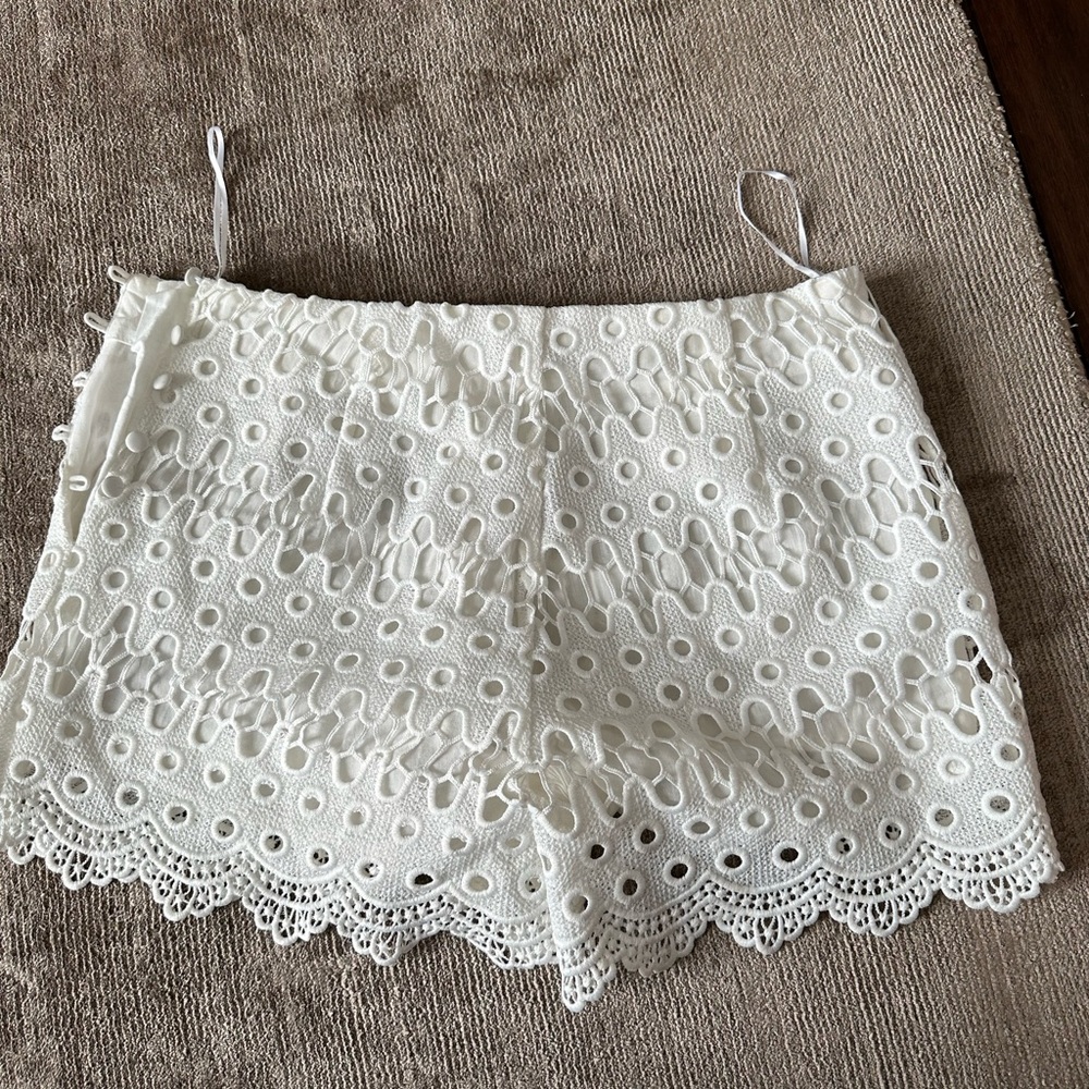 Linen white shorts